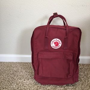 maroon kanken backpack